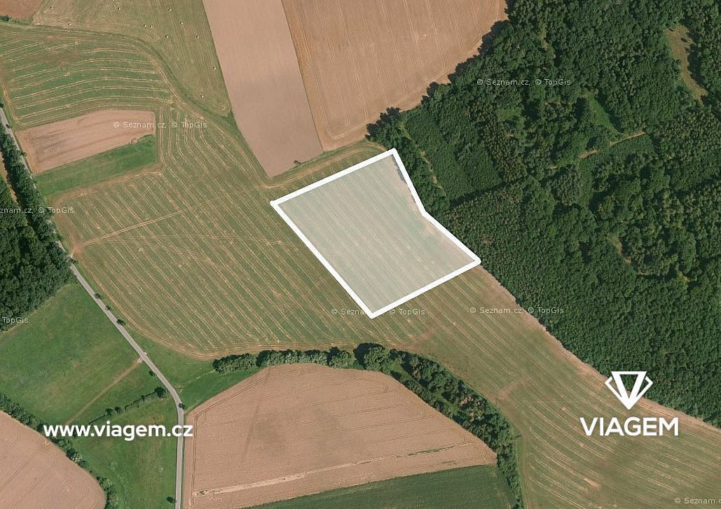 Prodej pole 19 302 m²