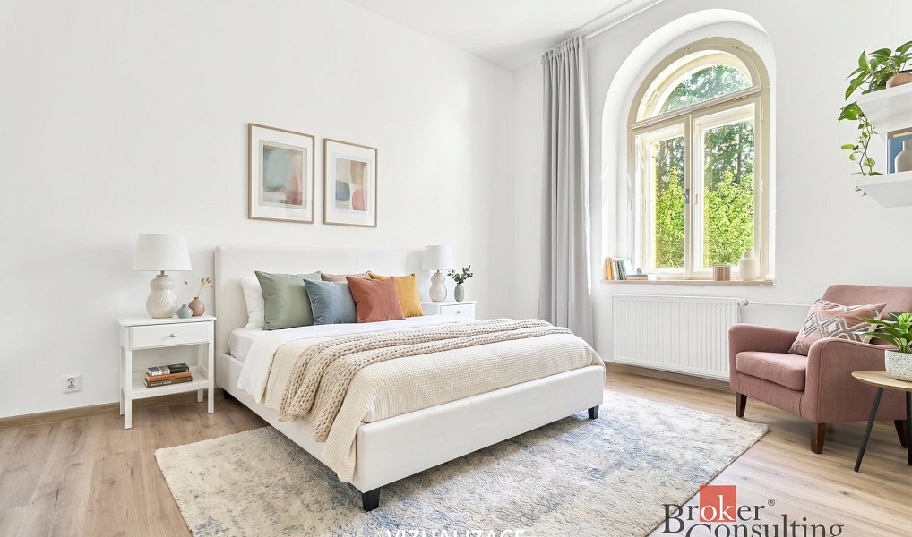 Prodej kanceláře 750 m², Nejdek – náhled fotky 7