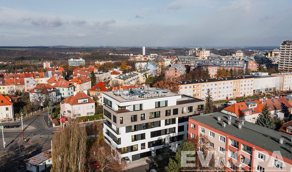 Prodej obchodních prostor 103 m², Praha – náhled fotky 2