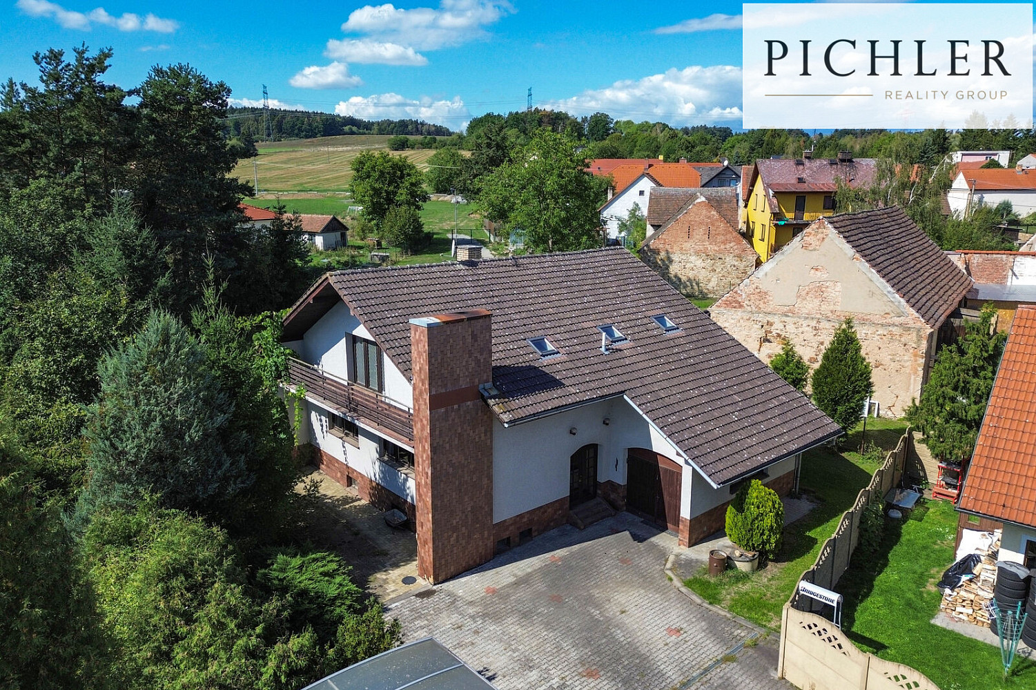Prodej domu 320 m² s pozemkem 1 660 m²