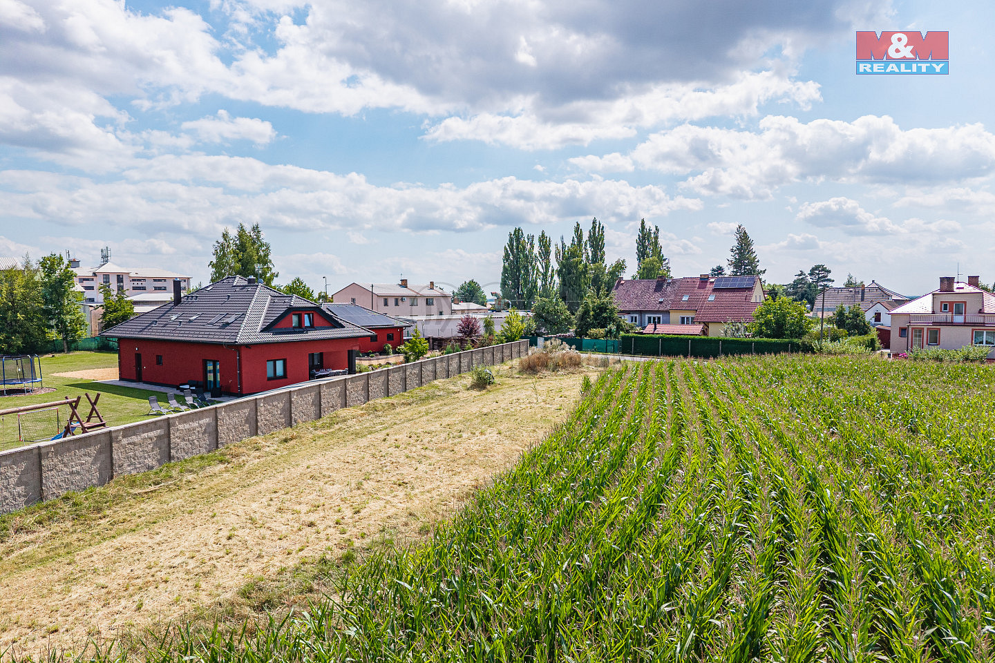 Prodej stavebního pozemku 733 m² – fotografie 3