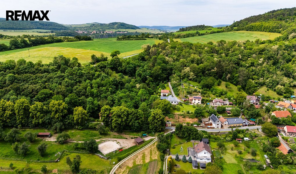 Prodej stavebního pozemku 2 004 m², Beroun – náhled fotky 21
