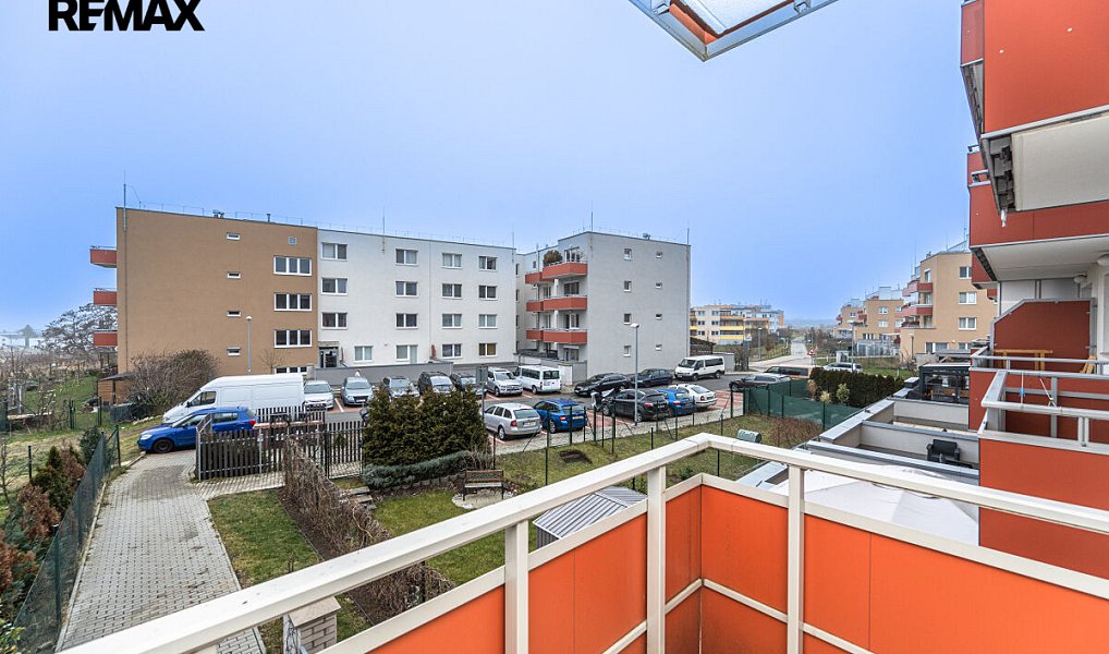 Pronájem bytu 1+kk 33 m², Praha – náhled fotky 14