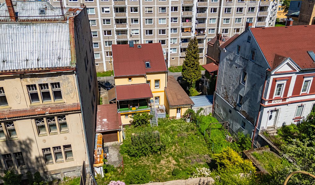 Prodej domu 259 m² s pozemkem 605 m², Kraslice – náhled fotky 47