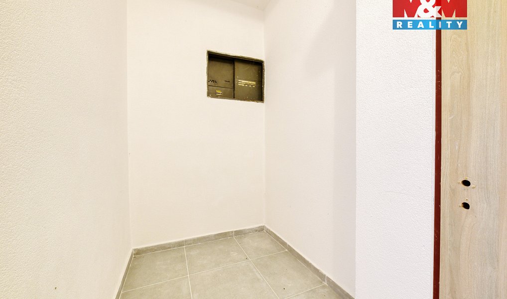 Pronájem obchodních prostor 22 m², Mariánské Lázně – náhled fotky 6