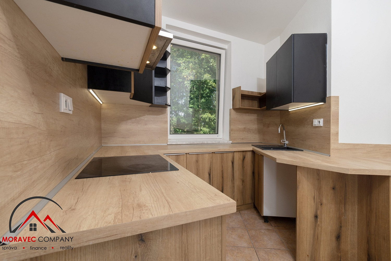 Pronájem bytu 1+1 46 m² – fotografie 2
