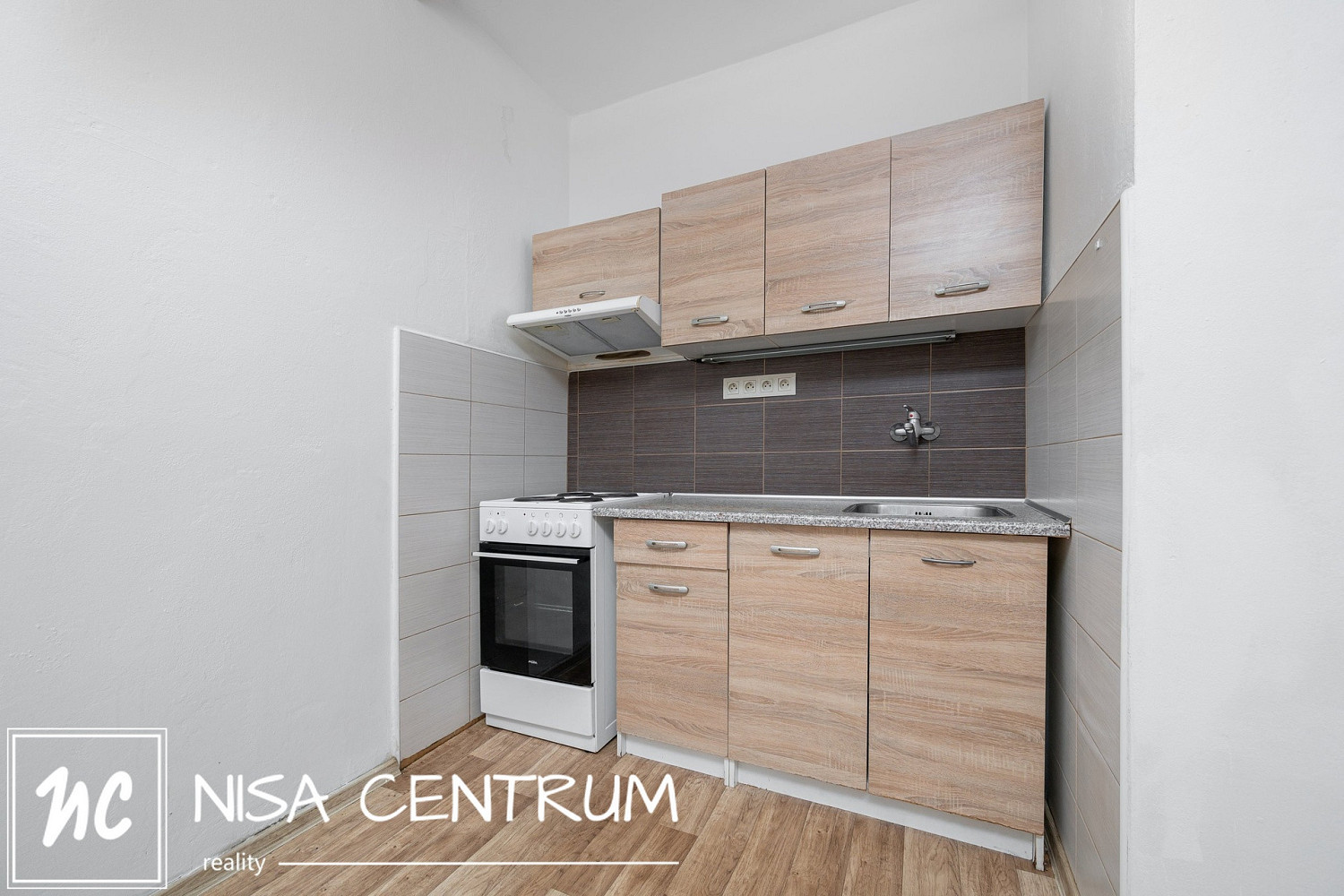 Pronájem bytu 2+kk 43 m² – pohled 6