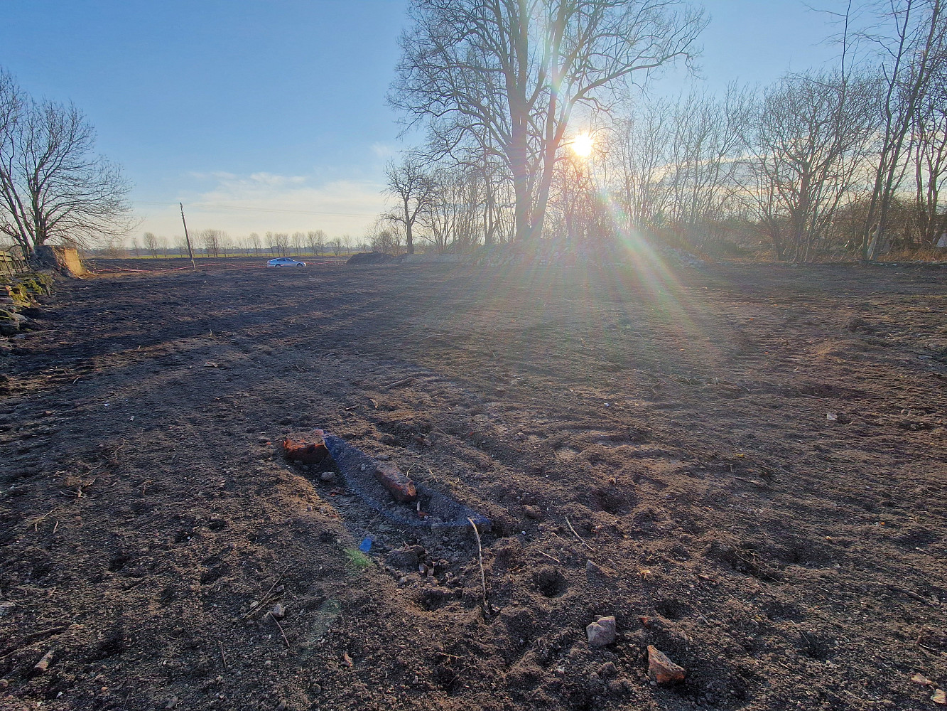 Prodej stavebního pozemku 1 200 m² – pohled 3