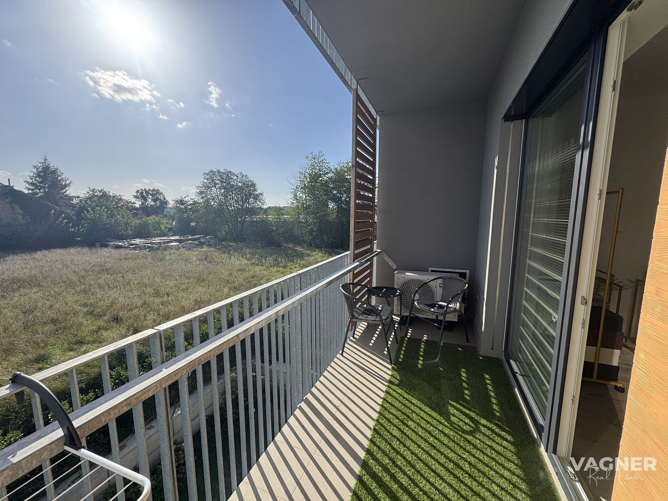 Pronájem bytu 2+kk 61 m² – fotografie 3