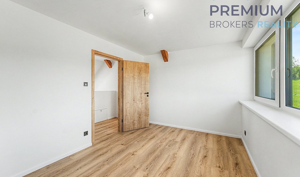 Prodej domu 102 m² s pozemkem 92 m², Nové Strašecí – náhled fotky 21