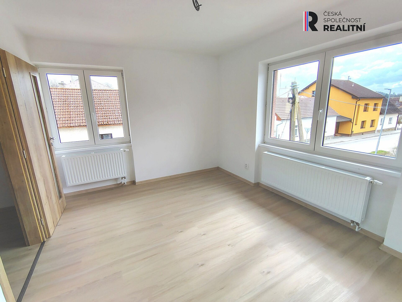 Pronájem bytu 2+kk 42 m² — photo 3