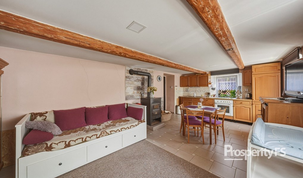 Prodej domu 318 m² s pozemkem 1 081 m², Liběšice – náhled fotky 18