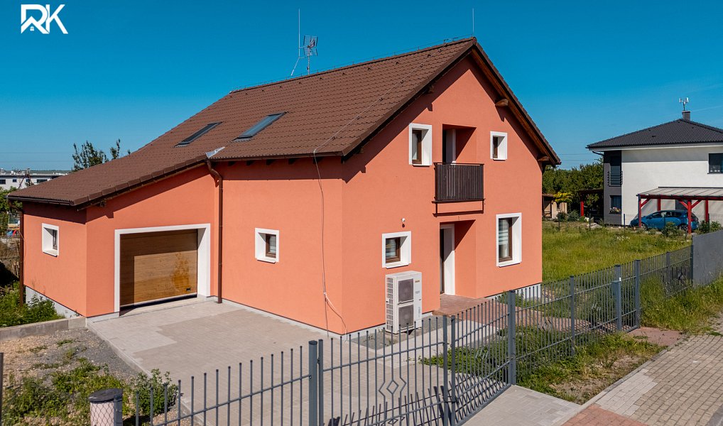 Prodej domu 162 m² s pozemkem 377 m², Kolín – náhled fotky 3