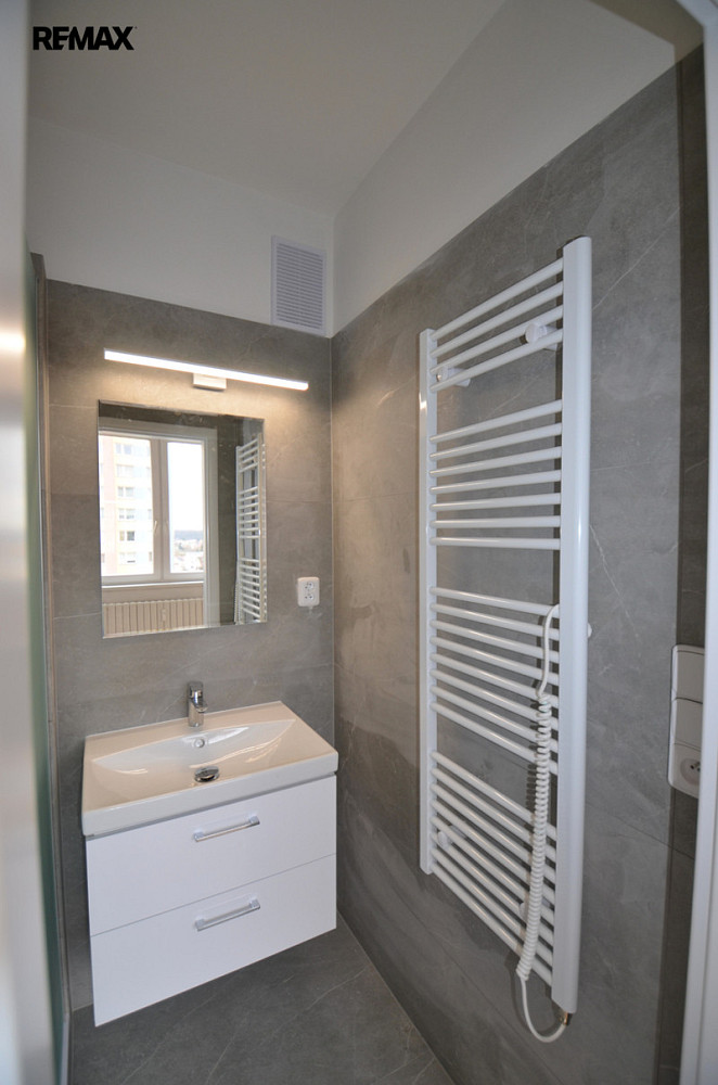 Pronájem bytu 1+1 38 m² – pohled 3