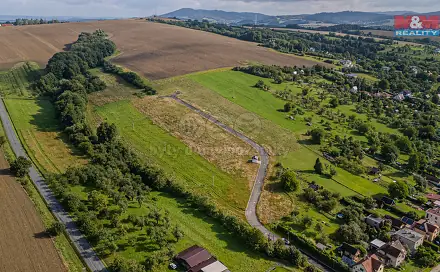 Prodej stavebního pozemku 1 014 m², Poličná, okres Vsetín