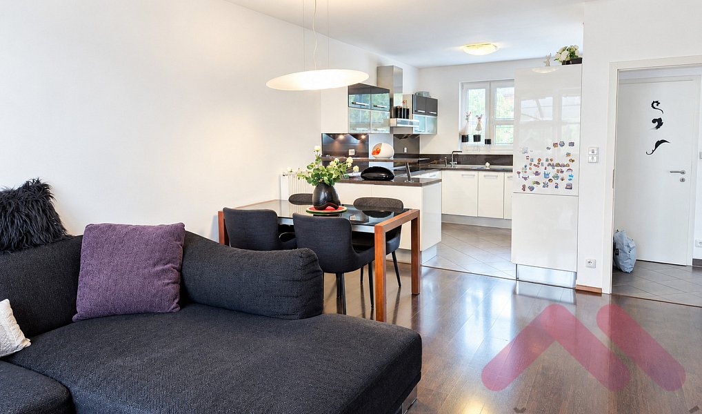 Prodej domu 187 m² s pozemkem 287 m², Praha – náhled fotky 23