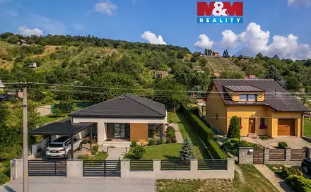 Prodej stavebního pozemku 2 331 m², Viničné Šumice, okres Brno-venkov