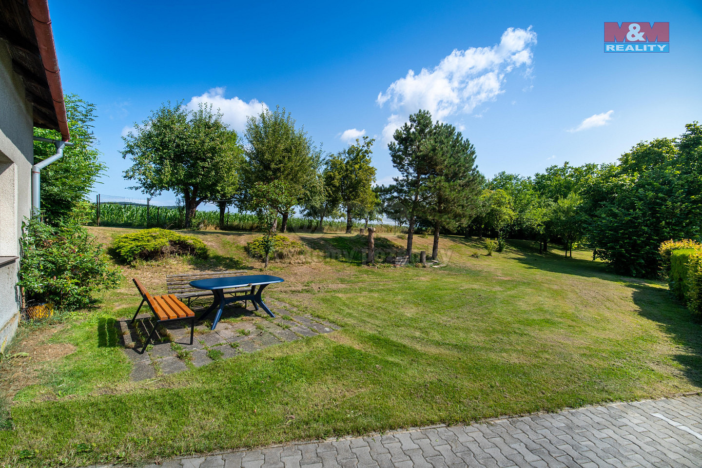 Prodej stavebního pozemku 706 m² — photo 2