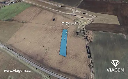 Prodej pole 2 393 m², Tábor