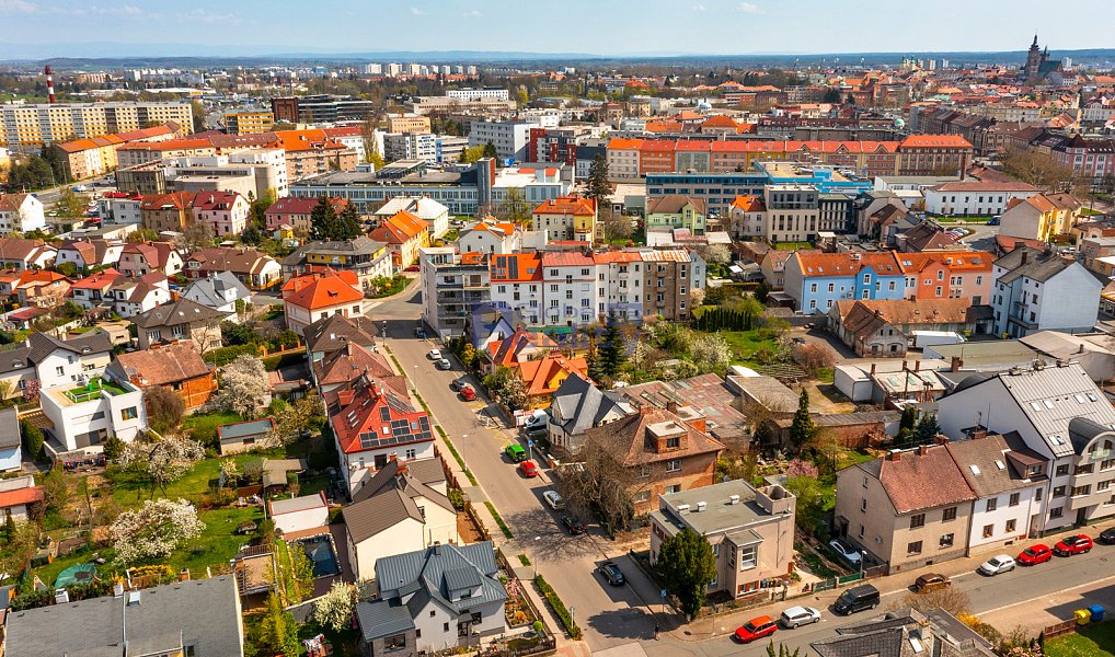 Prodej domu 340 m² s pozemkem 366 m², Hradec Králové – náhled fotky 20