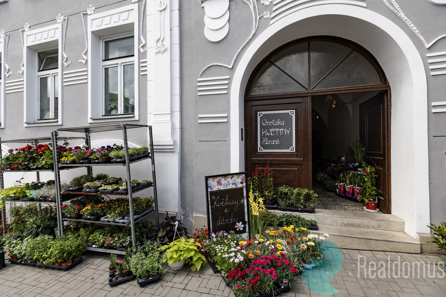 Pronájem obchodních prostor 75 m² – fotografie 2