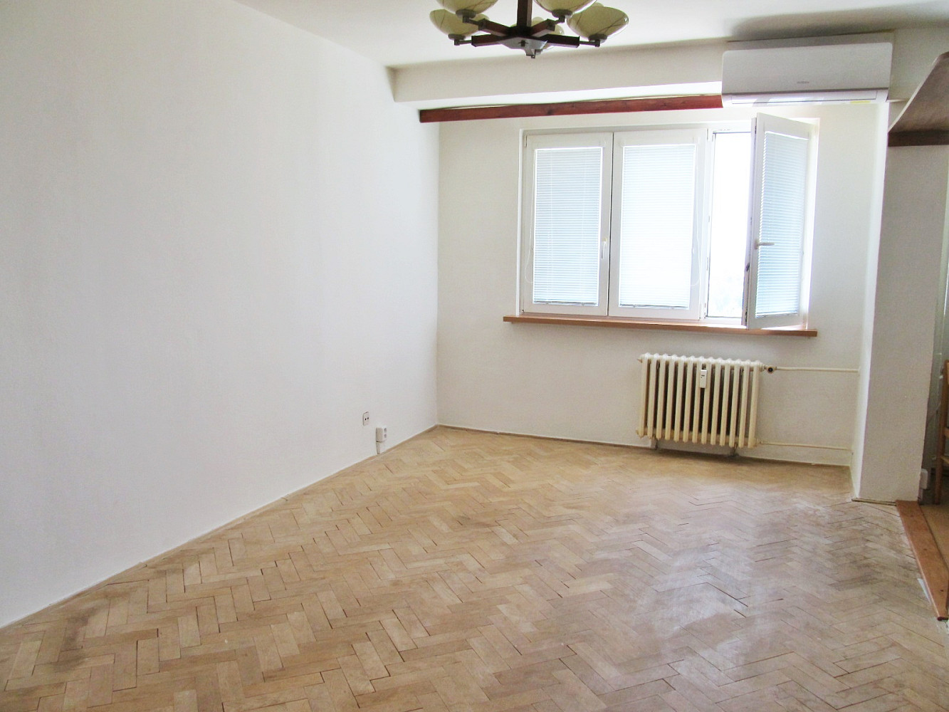 Pronájem bytu 2+1 55 m² — photo 3