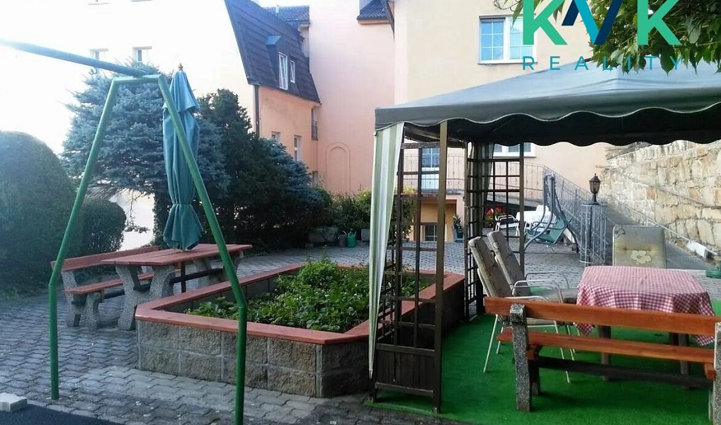 Prodej nájemního domu, činžáku 1 127 m², Karlovy Vary – náhled fotky 11