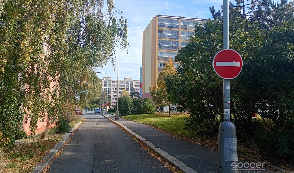 Prodej garážového stání v ulici Přeštická, Praha - Hostivař., Praha – náhled fotky 12