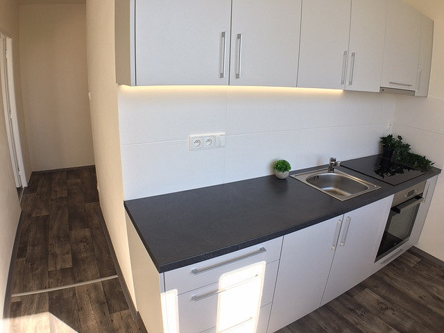 Pronájem bytu 2+1 55 m² – fotografie 2