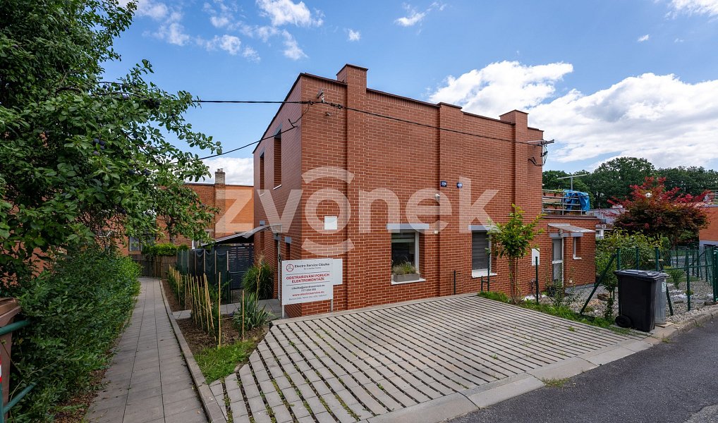 Prodej domu 76 m² s pozemkem 130 m², Zlín – náhled fotky 13
