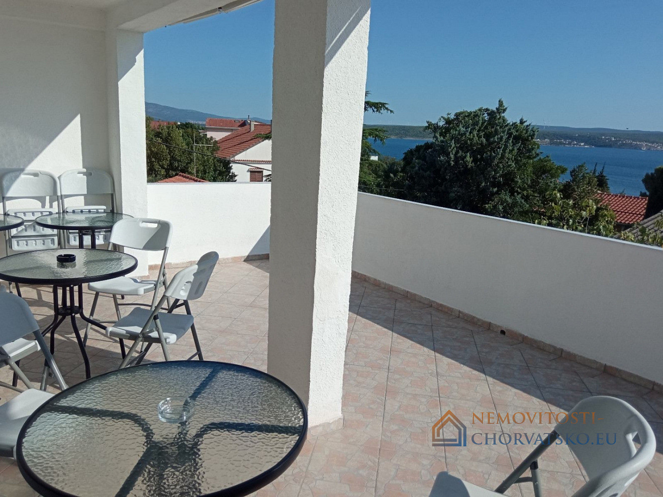 Prodej domu 231 m² s pozemkem 231 m² - Widok 2