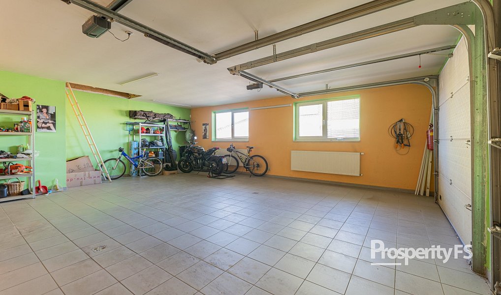 Prodej domu 169 m² s pozemkem 1 152 m², Lutopecny – náhled fotky 17