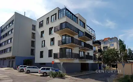 Pronájem bytu 1+kk 34 m², Pražská, Znojmo