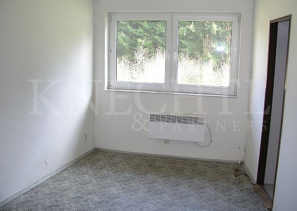 Prodej obchodních prostor 70 m² – fotografie 5