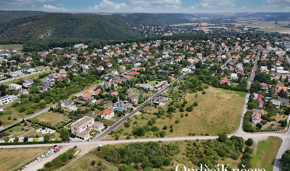 Prodej stavebního pozemku 1 593 m², Černošice – náhled fotky 8