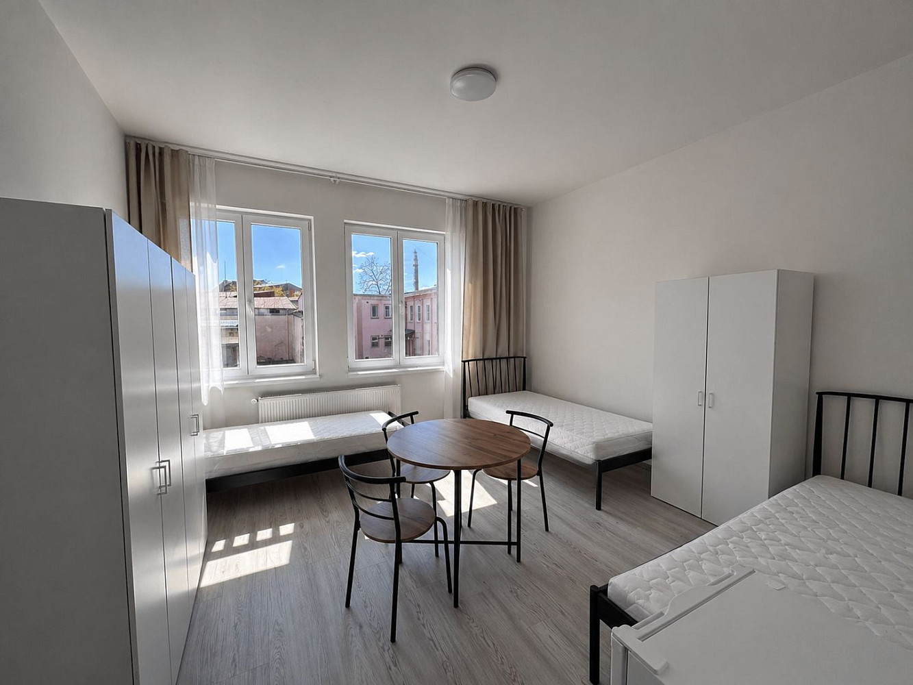 Pronájem pokoje 25 m² – fotografie 3