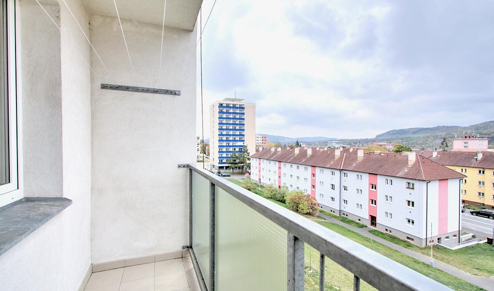 Pronájem bytu 3+1 68 m², Beroun – náhled fotky 3