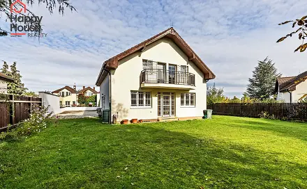 Pronájem domu 333 m² s pozemkem 1 137 m², U Albrechtova vrchu, Praha 5 - Stodůlky