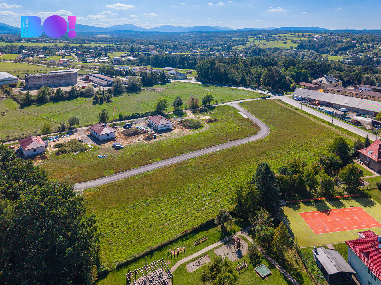 Prodej stavebního pozemku 1 002 m² – fotografie 3