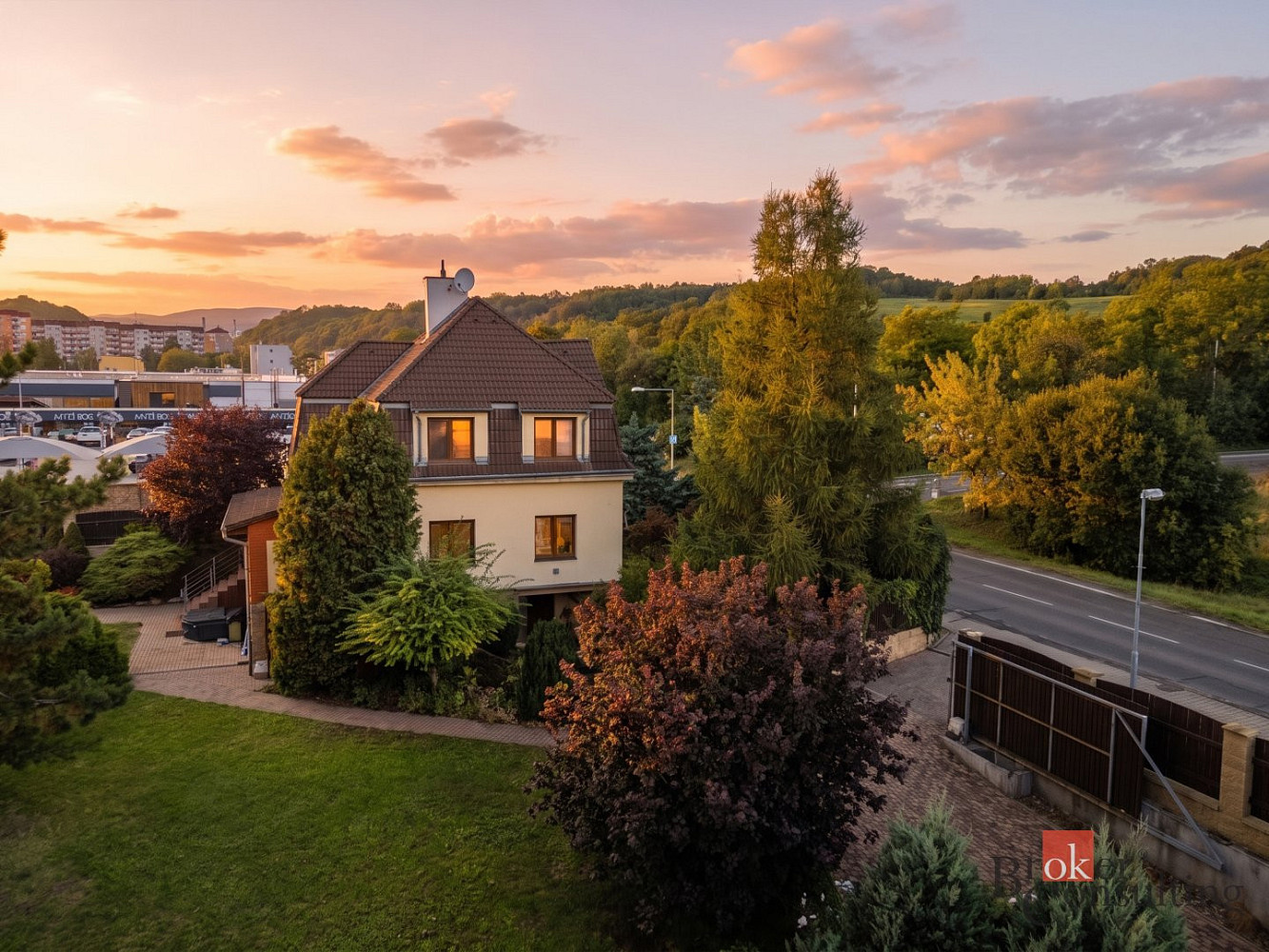 Prodej domu 160 m² s pozemkem 1 423 m² – fotografie 2
