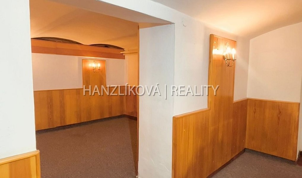 Pronájem obchodních prostor 80 m², České Budějovice – náhled fotky 12