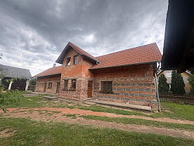 Prodej domu 297 m² s pozemkem 12 610 m²