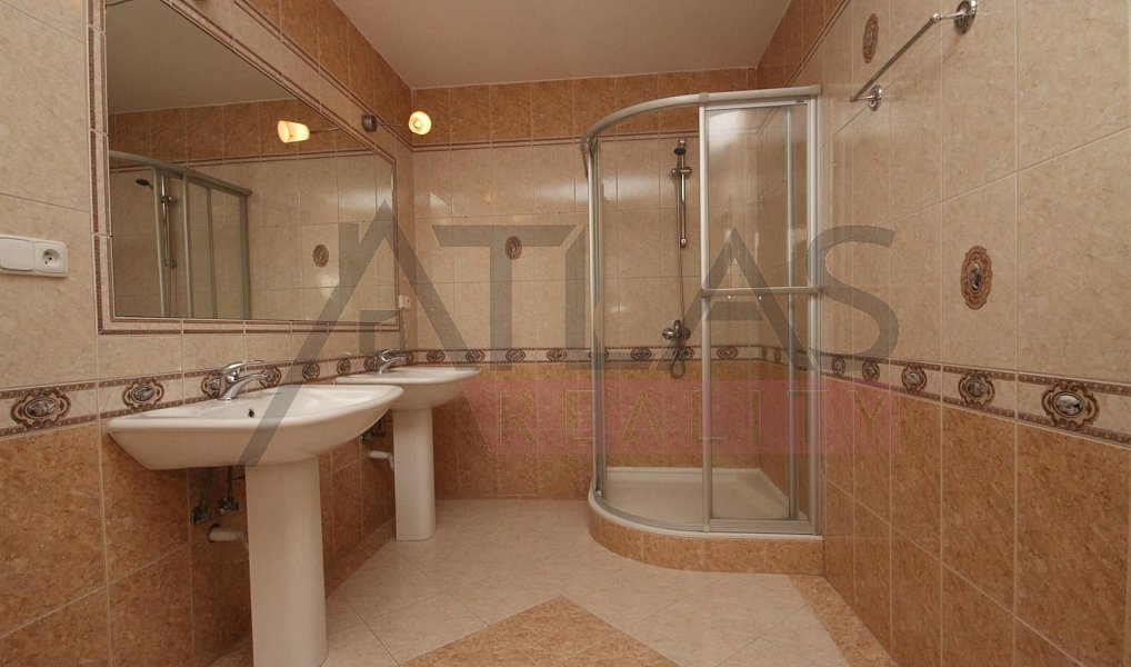 Pronájem domu 360 m² s pozemkem 860 m², Praha – náhled fotky 15