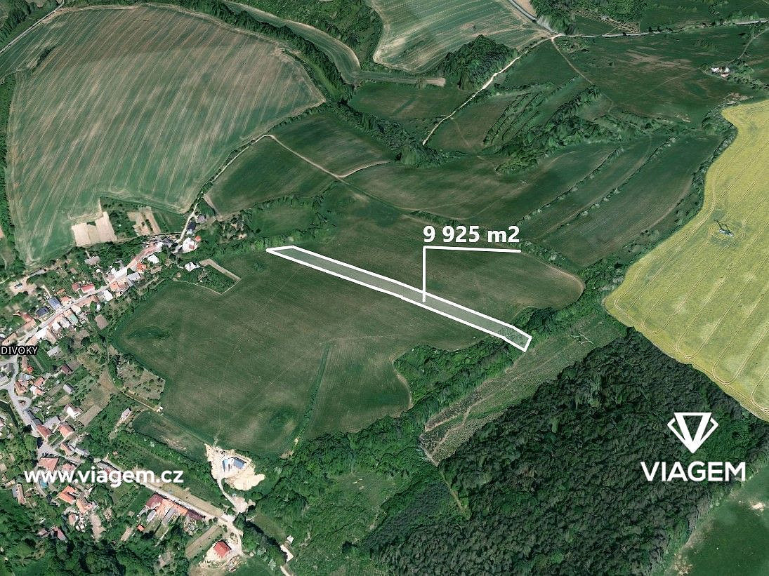 Prodej pole 992 m²