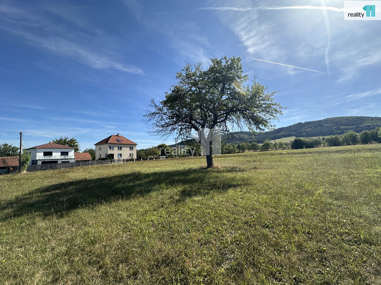Prodej stavebního pozemku 1 825 m²