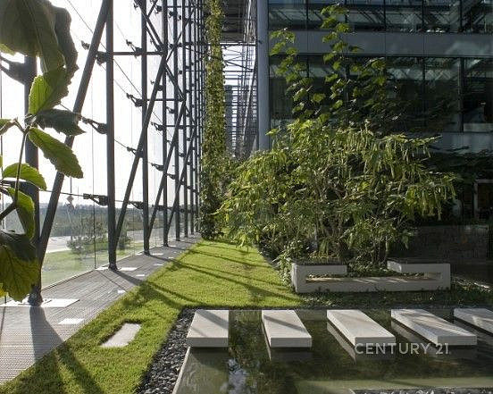 Pronájem kanceláře 1 047 m² – fotografie 2