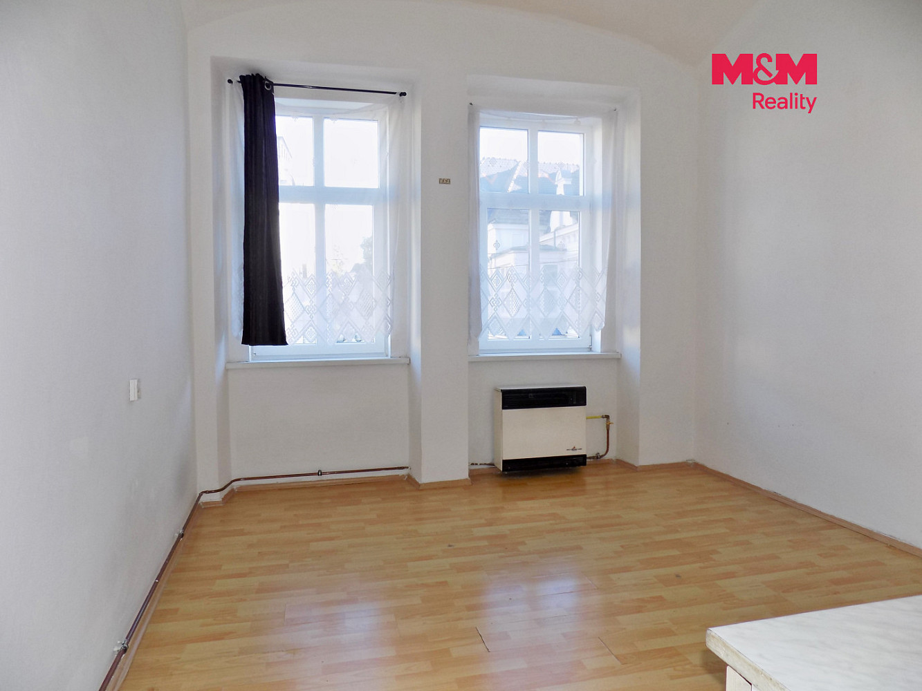 Pronájem bytu 1+kk 28 m² – fotografie 2