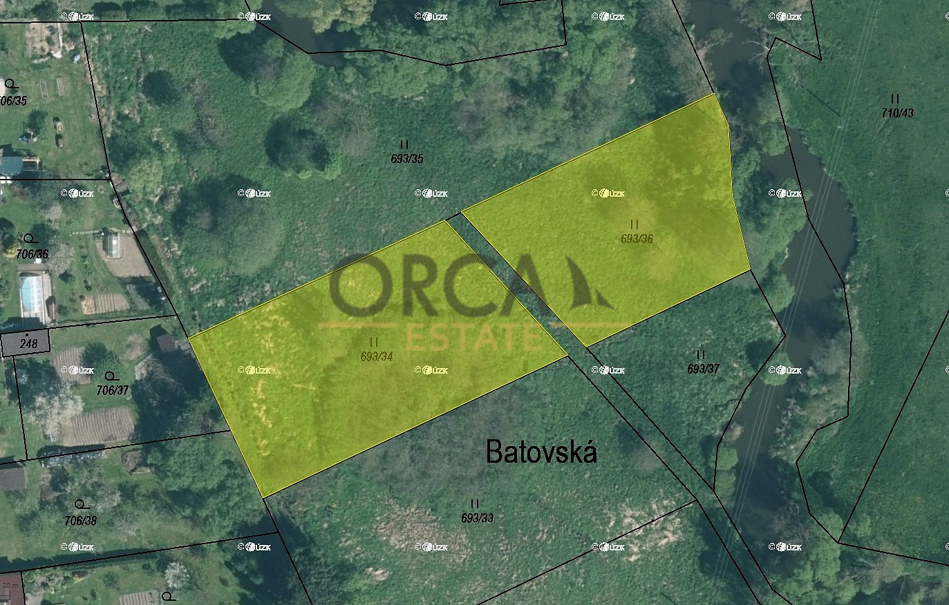Prodej pozemku 1 566 m²