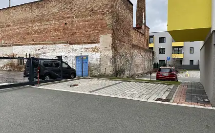 Pronájem parkovacího stání, Pardubice, Bratranců Veverkových, Pardubice - Zelené Předměstí
