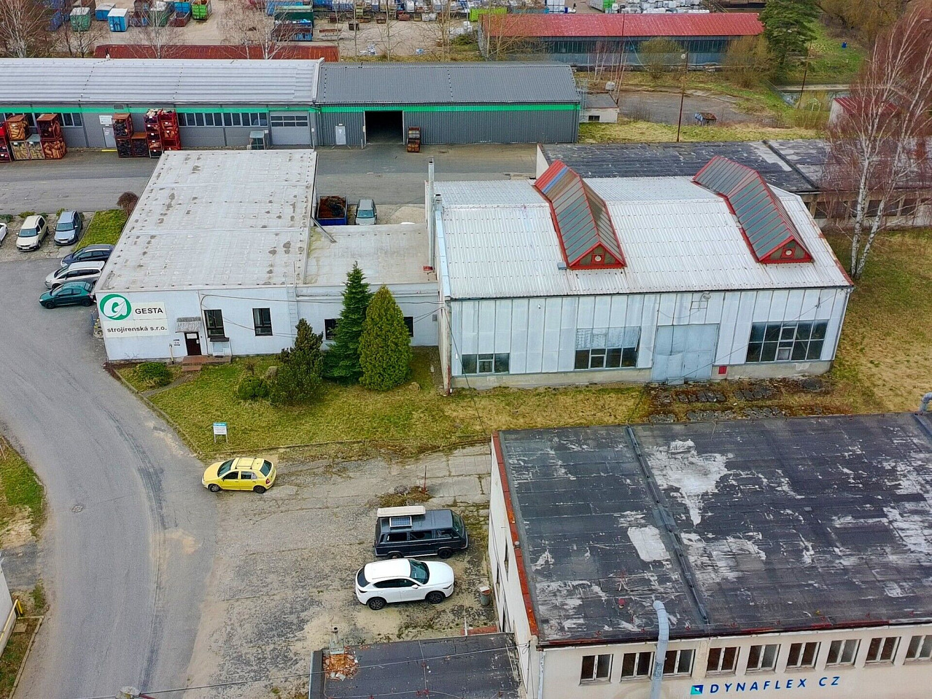 Prodej výrobních prostor 1 500 m² – fotografie 3